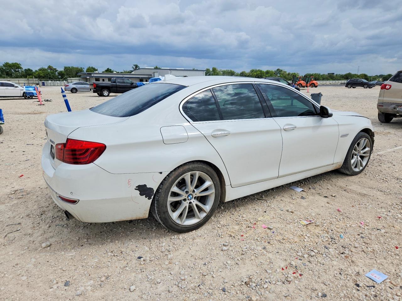 2016 BMW 535 I - zdjęcie 3
