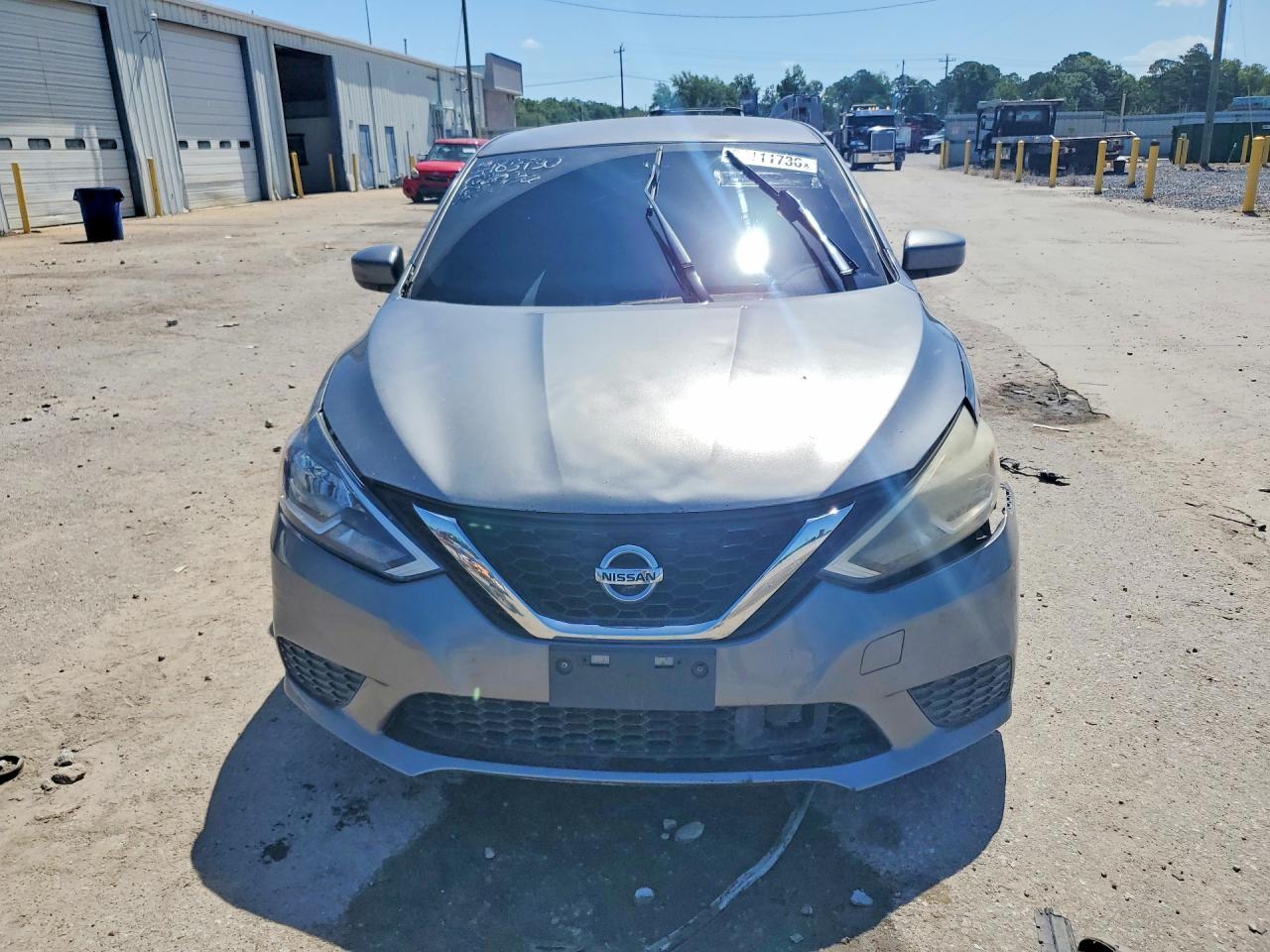 2018 Nissan Sentra S - zdjęcie 5
