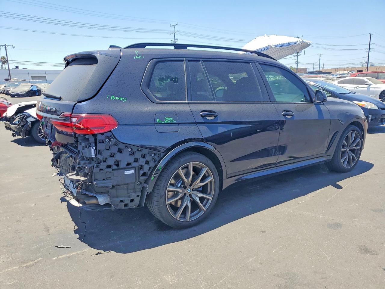 2022 BMW X7 M50I - zdjęcie 3