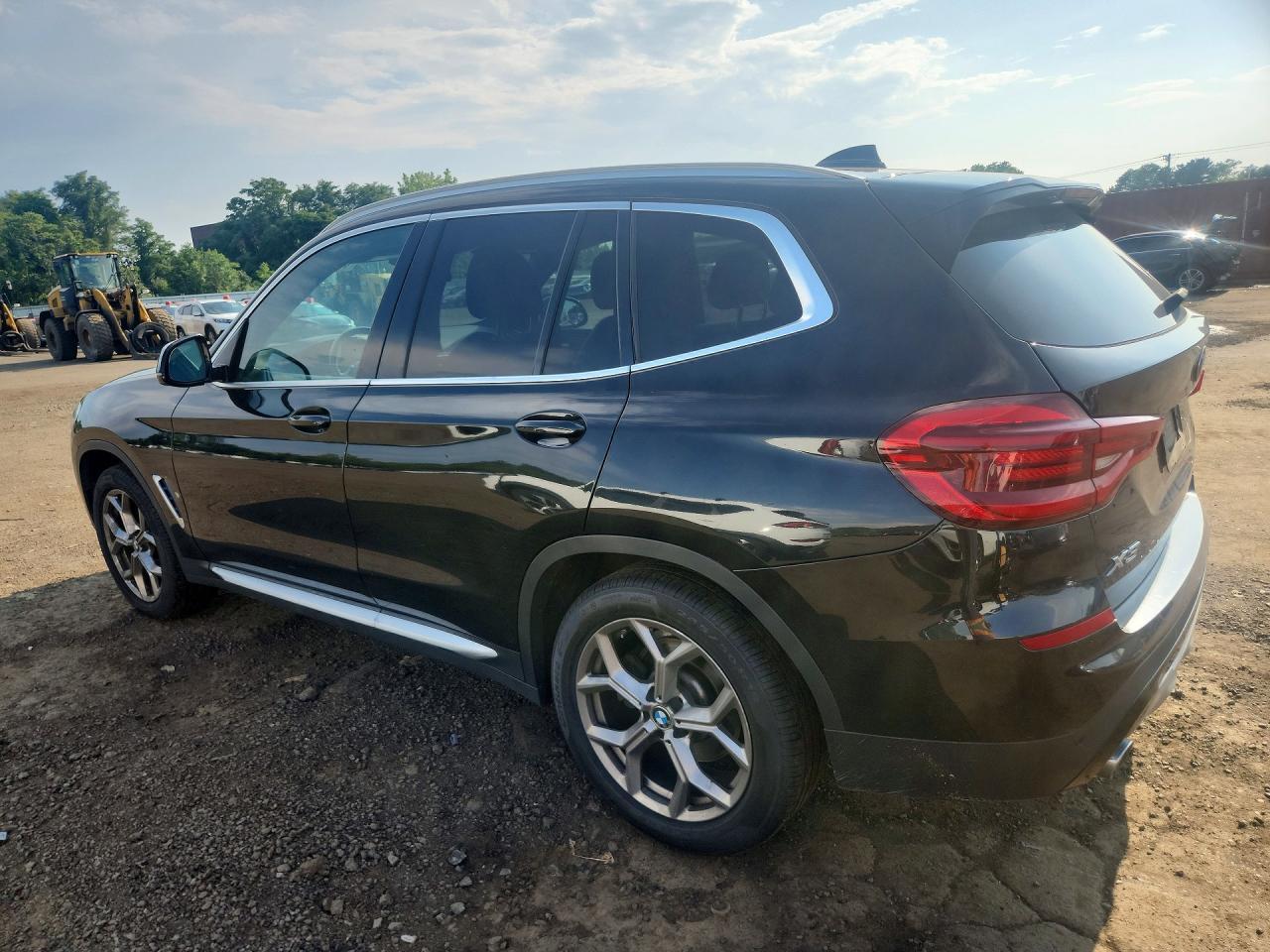 2021 BMW X3 xDrive30I - zdjęcie 2