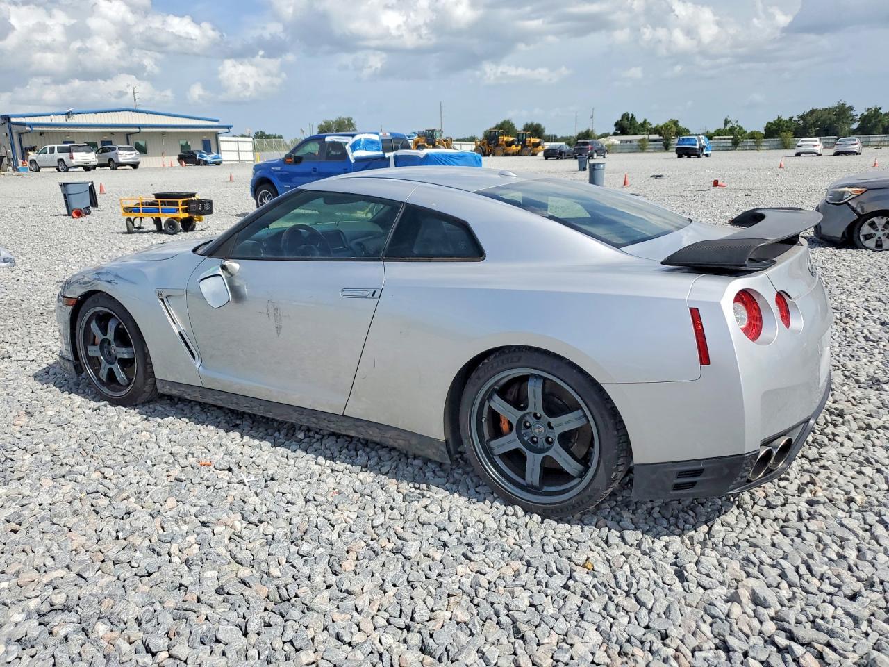 2016 Nissan Gt-R Black Edition - zdjęcie 2