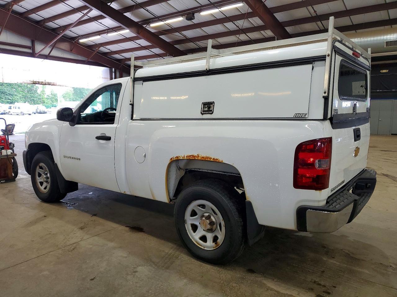 2013 Chevrolet Silverado C1500 - zdjęcie 2