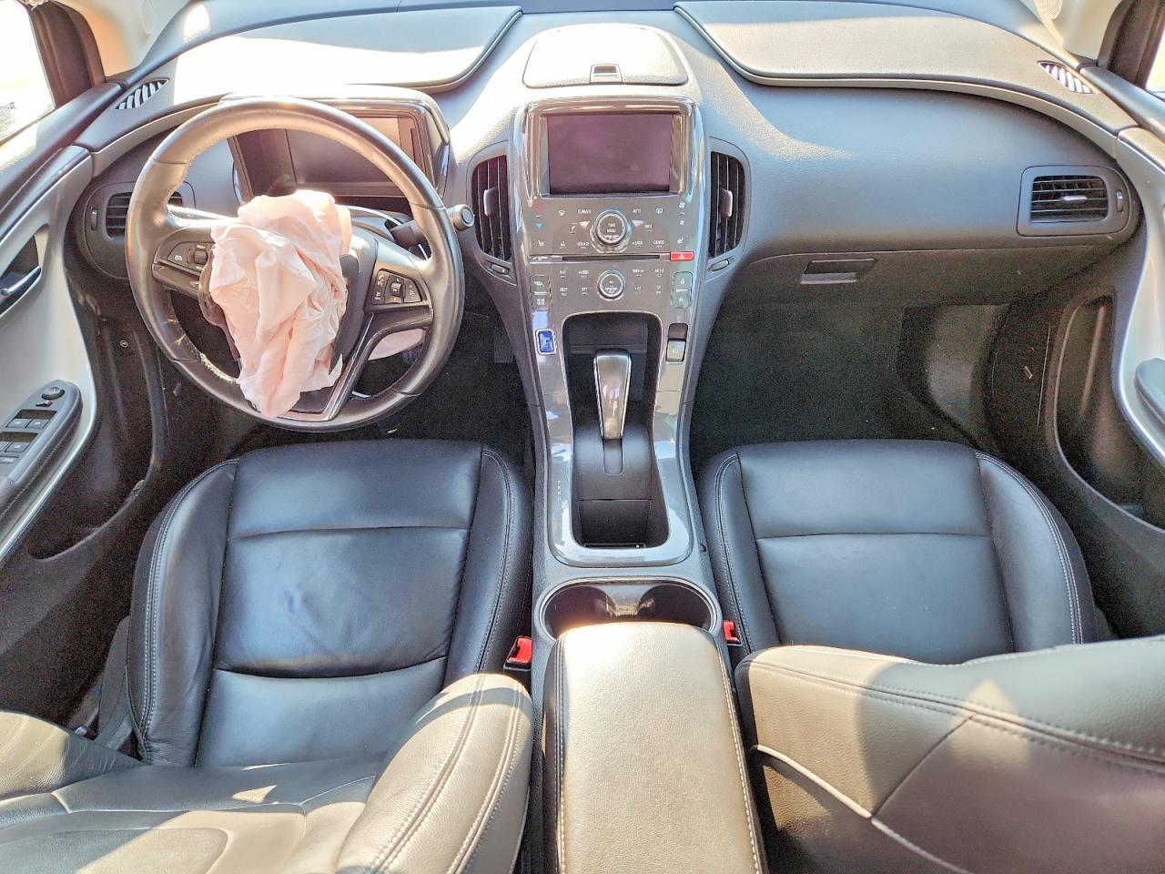 2013 Chevrolet Volt - zdjęcie 8