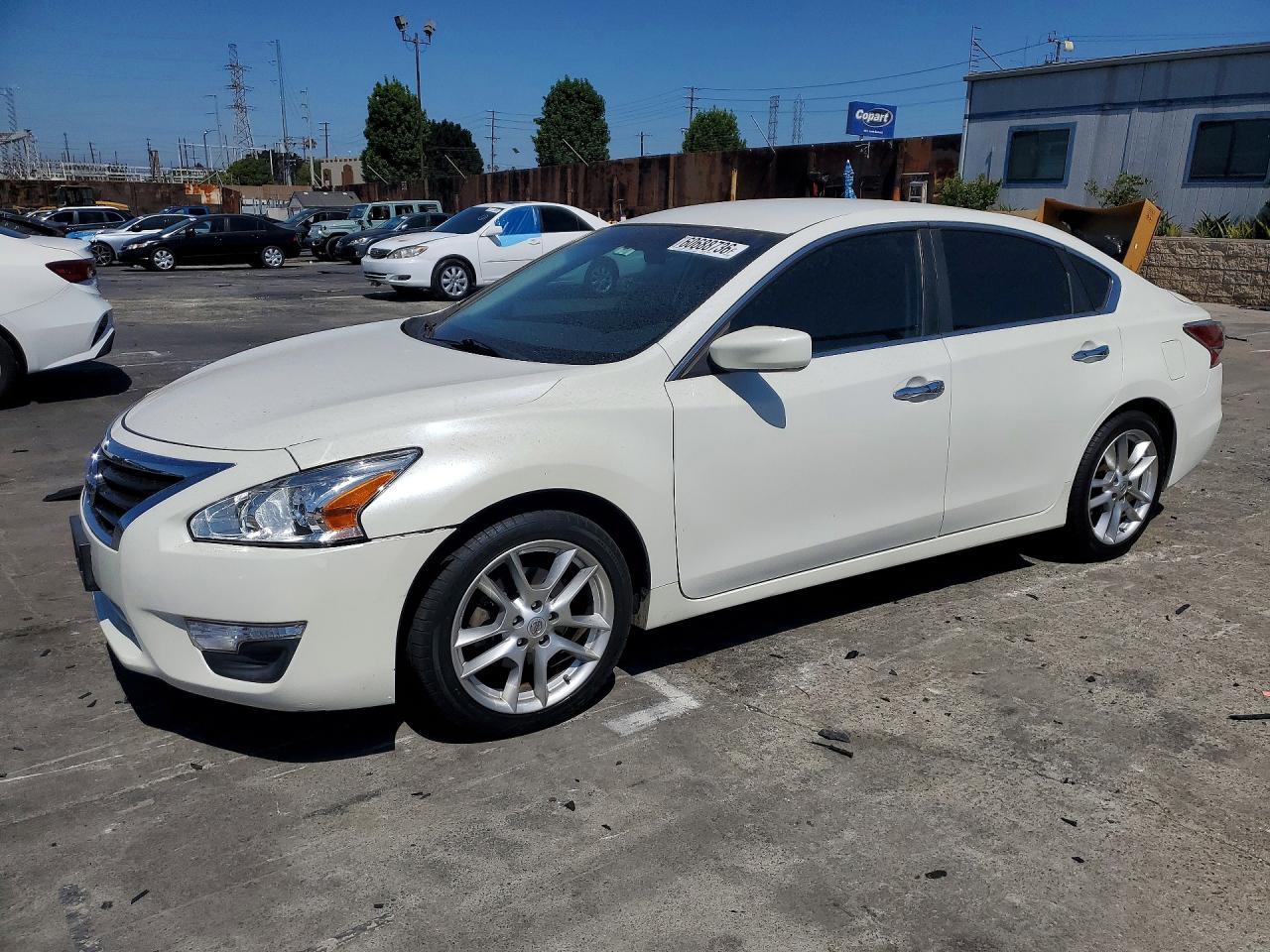 2015 Nissan Altima 2.5 S - zdjęcie główne