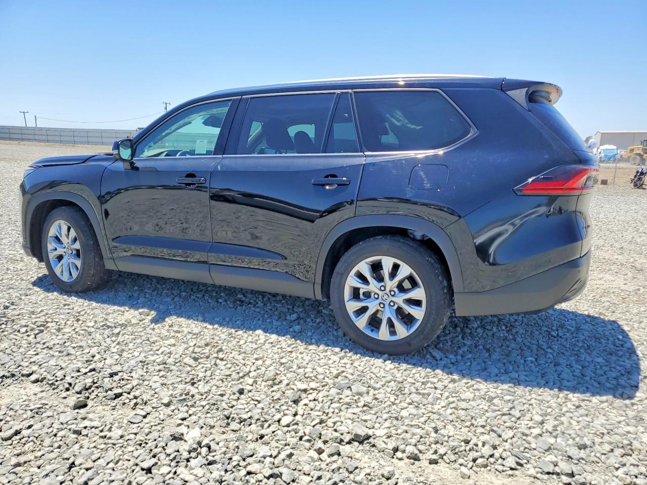 2025 Toyota Grand Highlander Hybrid Limited - zdjęcie 2
