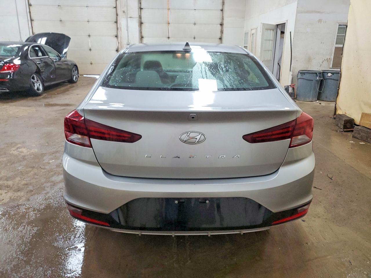 2020 Hyundai Elantra Sel - zdjęcie 6