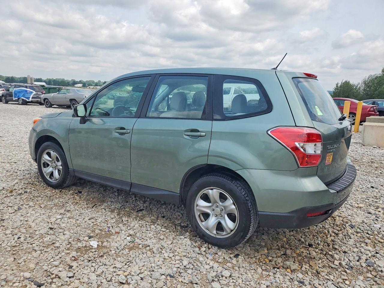 2014 Subaru Forester 2.5I - zdjęcie 2