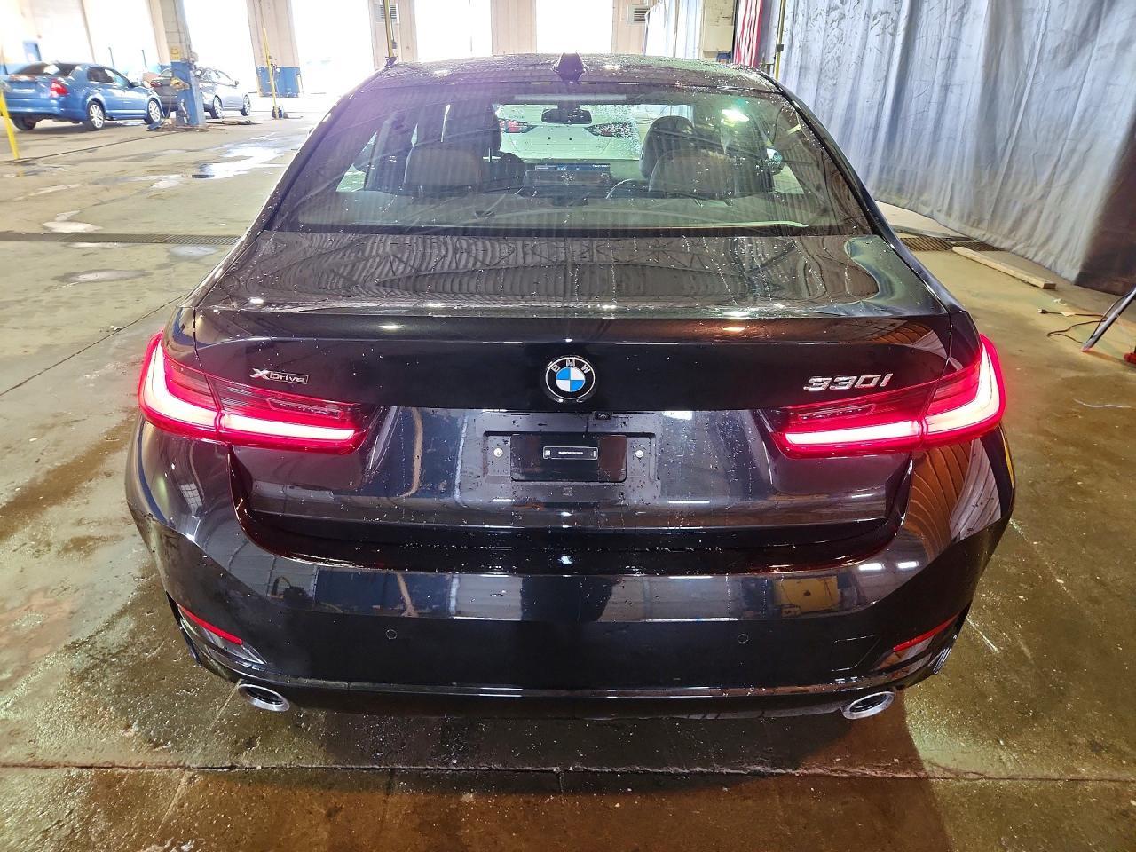 2026 BMW Seria 3 330i - zdjęcie 6
