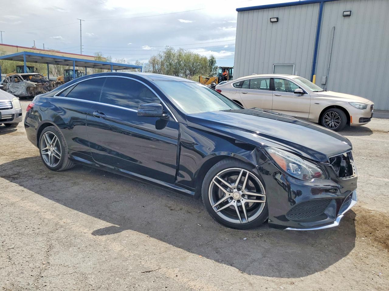 2016 Mercedes-Benz E 400 - zdjęcie 4