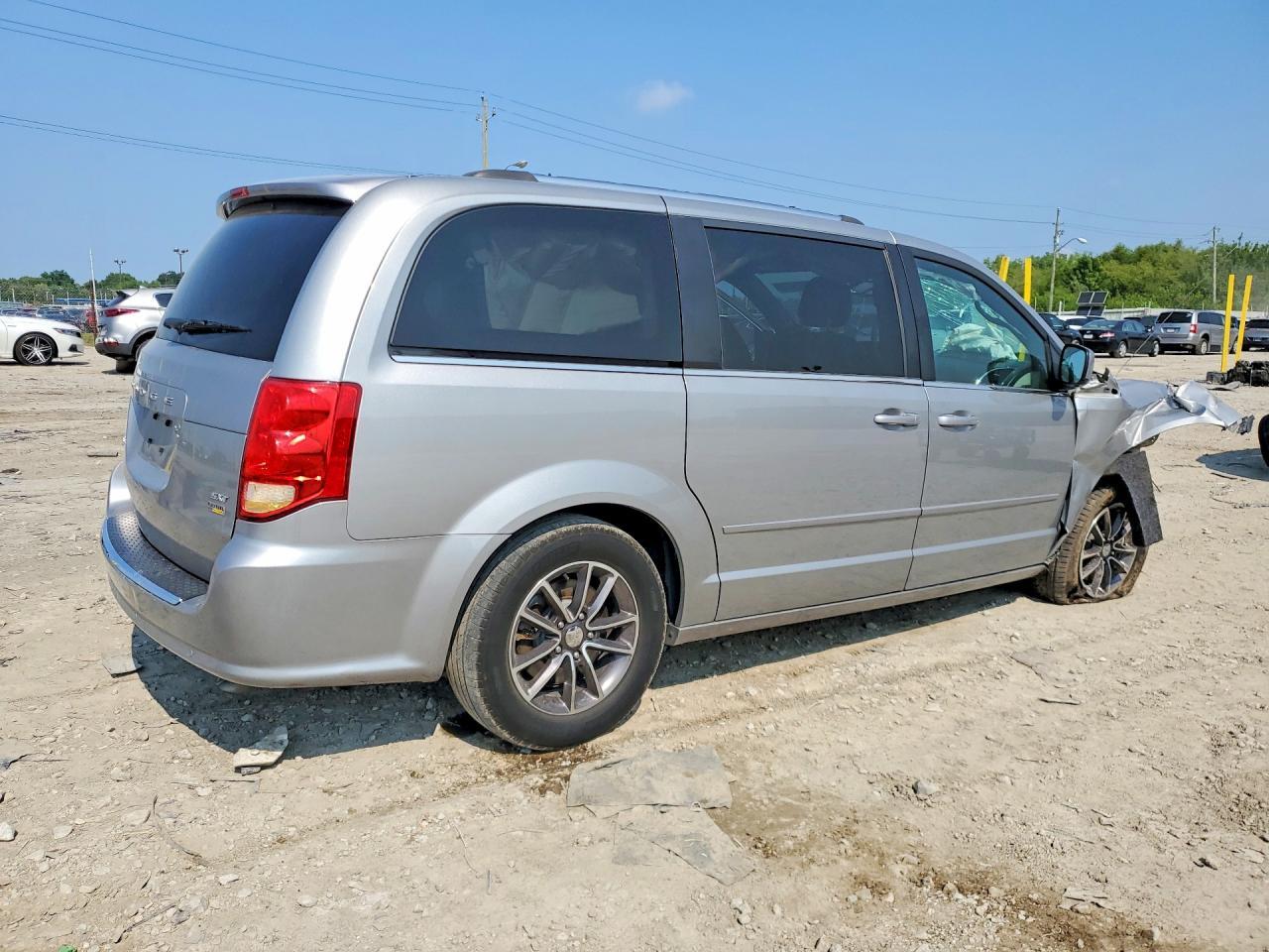 2017 Dodge Grand Caravan Sxt - zdjęcie 3