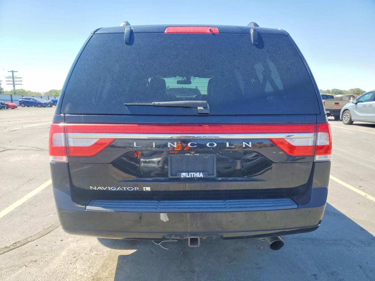 2017 Lincoln Navigator L Select - zdjęcie 6