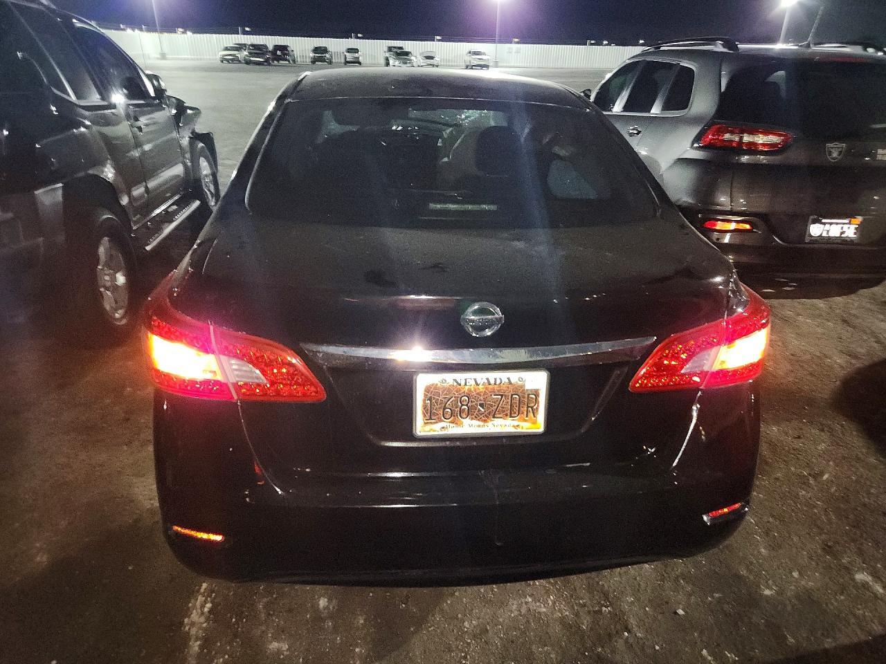 2015 Nissan Sentra S - zdjęcie 6