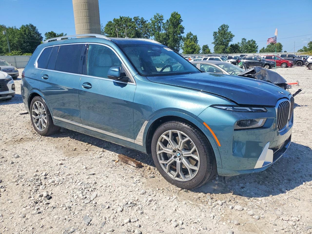 2025 BMW X7 xDrive40I - zdjęcie 4