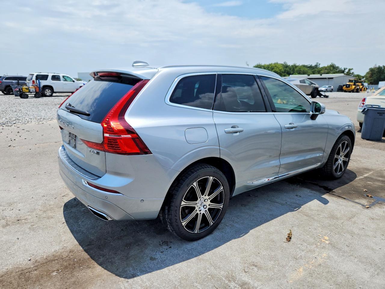2018 Volvo Xc60 T6 Inscription - zdjęcie 3