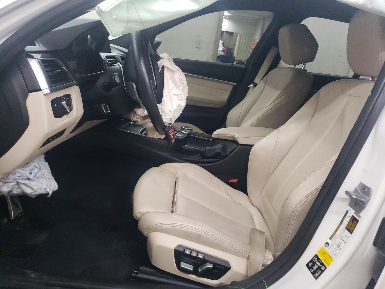 2017 BMW 330 Xi - zdjęcie 7
