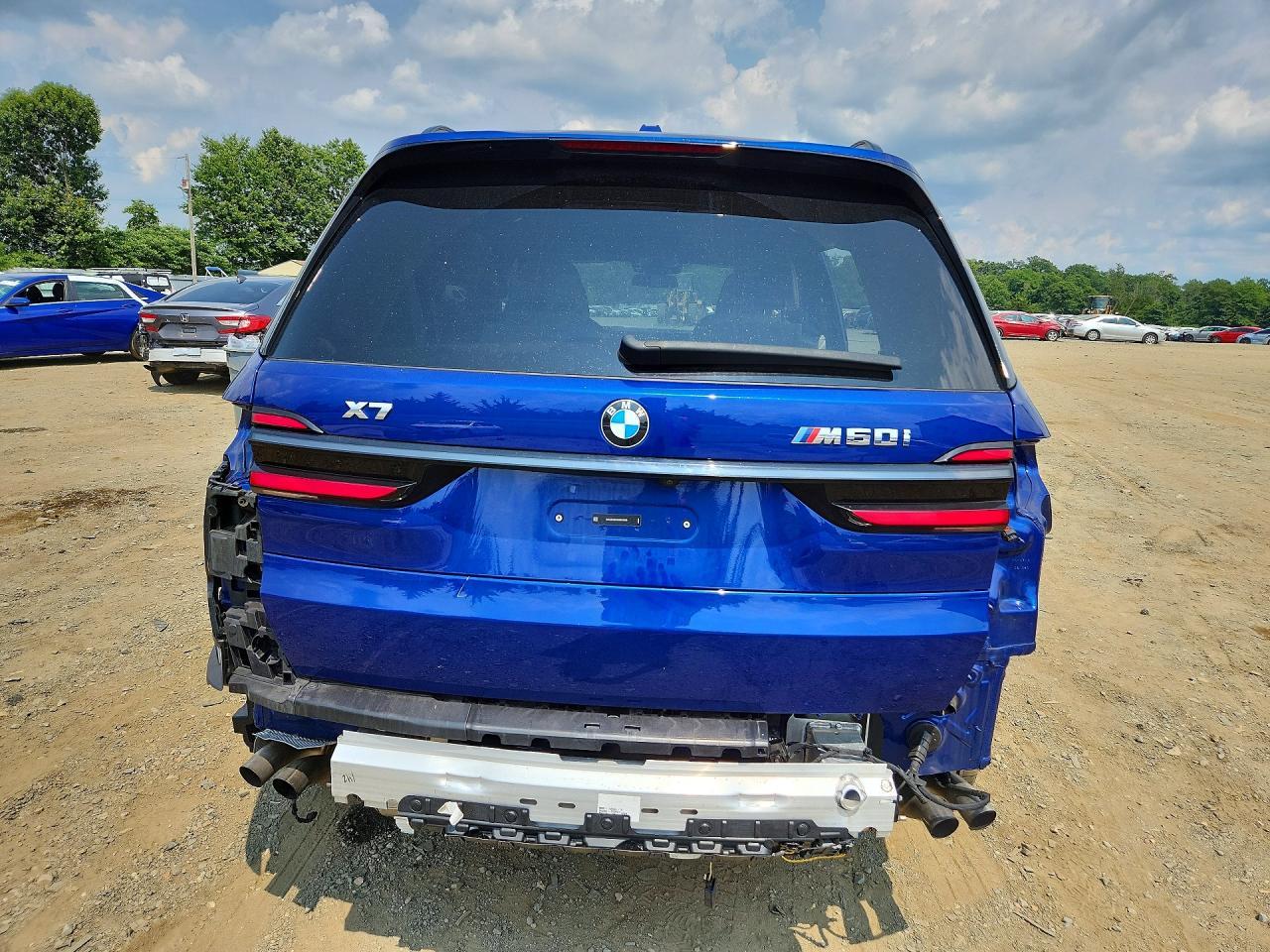 2025 BMW X7 M60I - zdjęcie 6