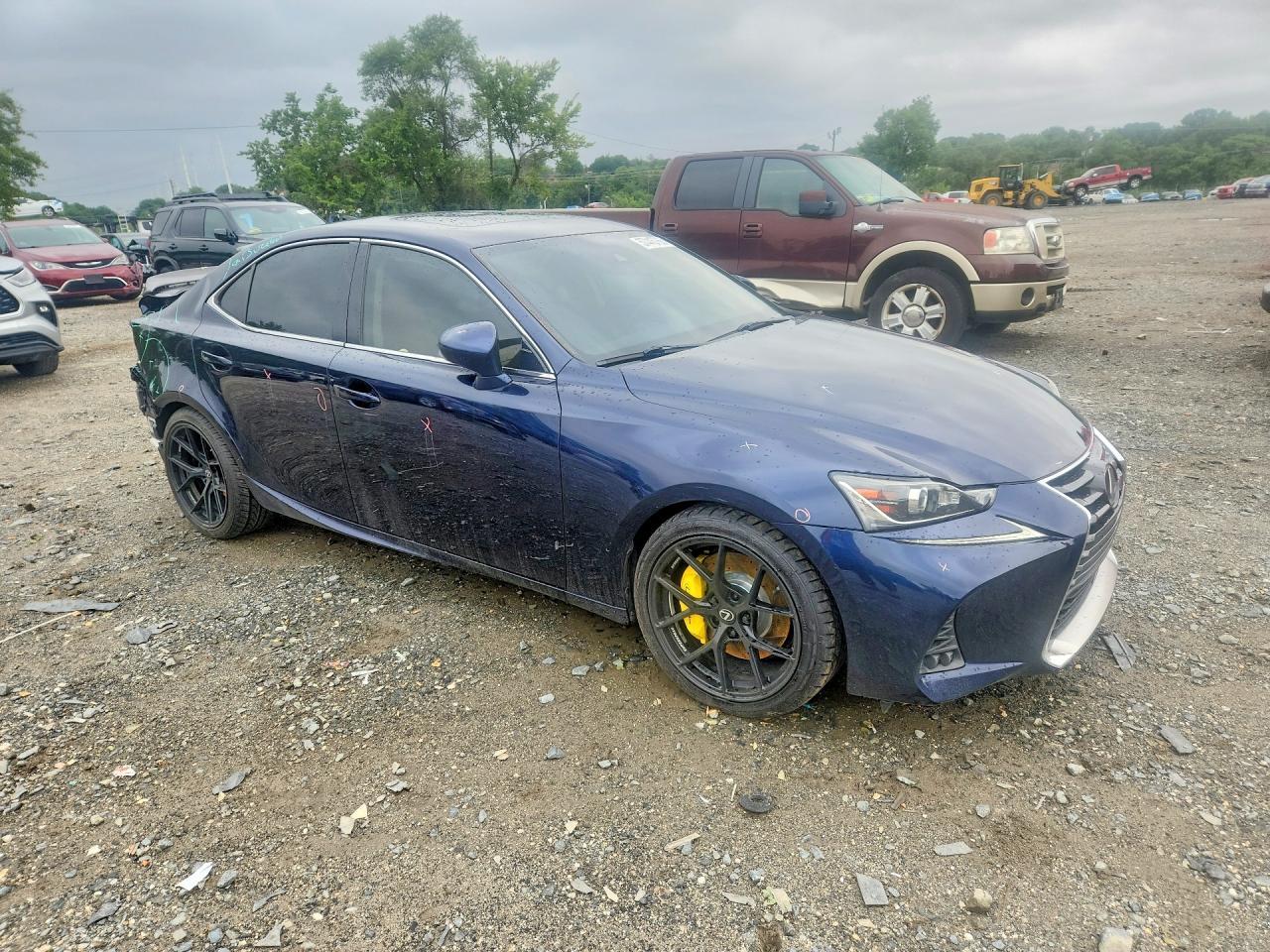 2017 Lexus Is 300 - zdjęcie 4
