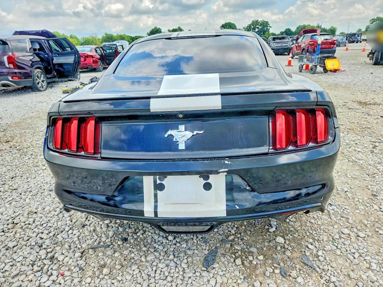 2018 Ford Mustang - zdjęcie 6