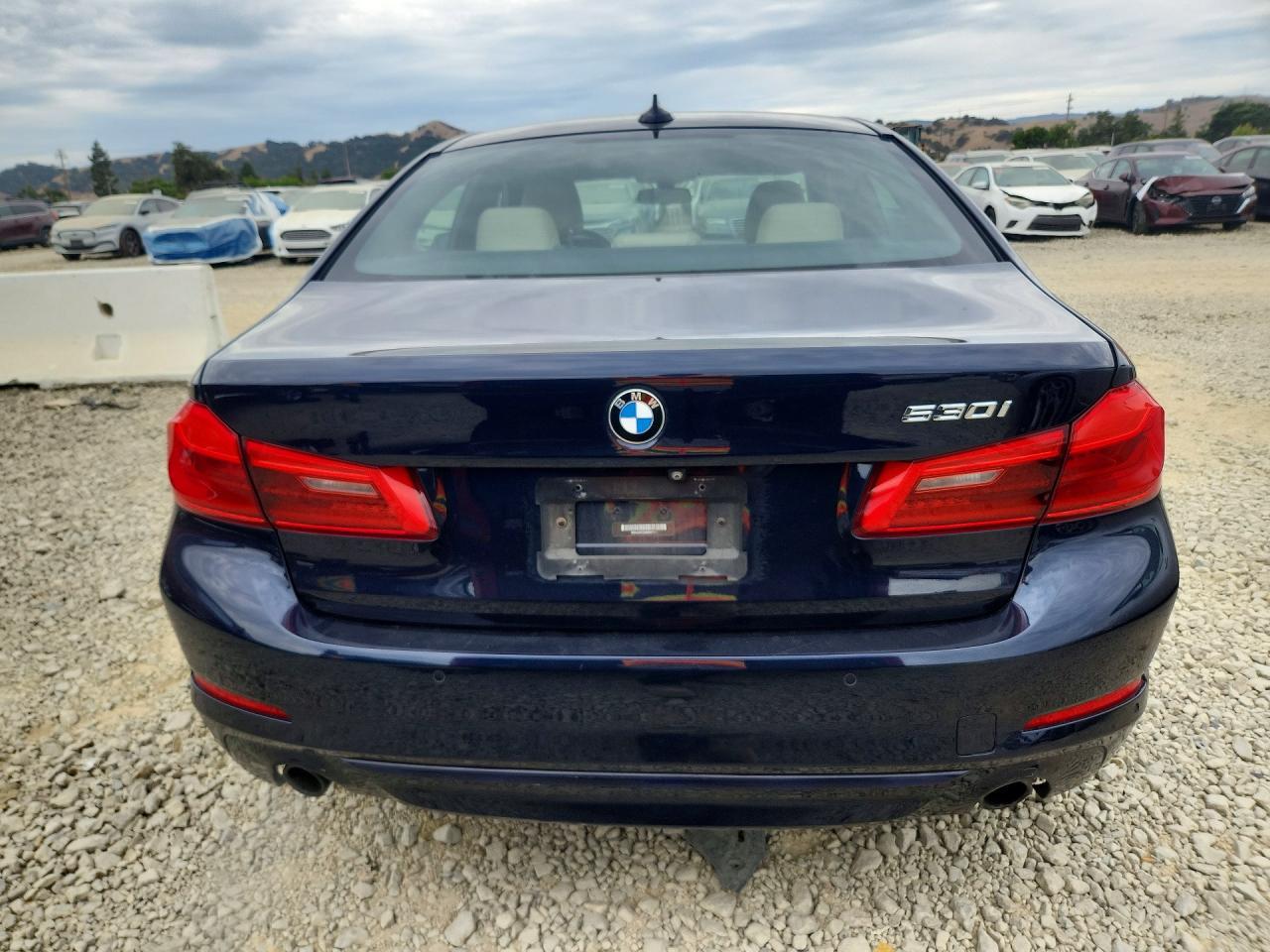 2019 BMW 530 I - zdjęcie 6