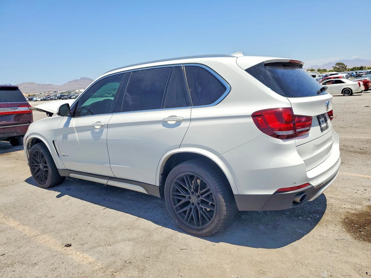 2015 BMW X5 xDrive35I - zdjęcie 2
