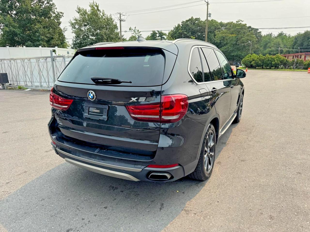 2015 BMW X5 xDrive50I - zdjęcie 3