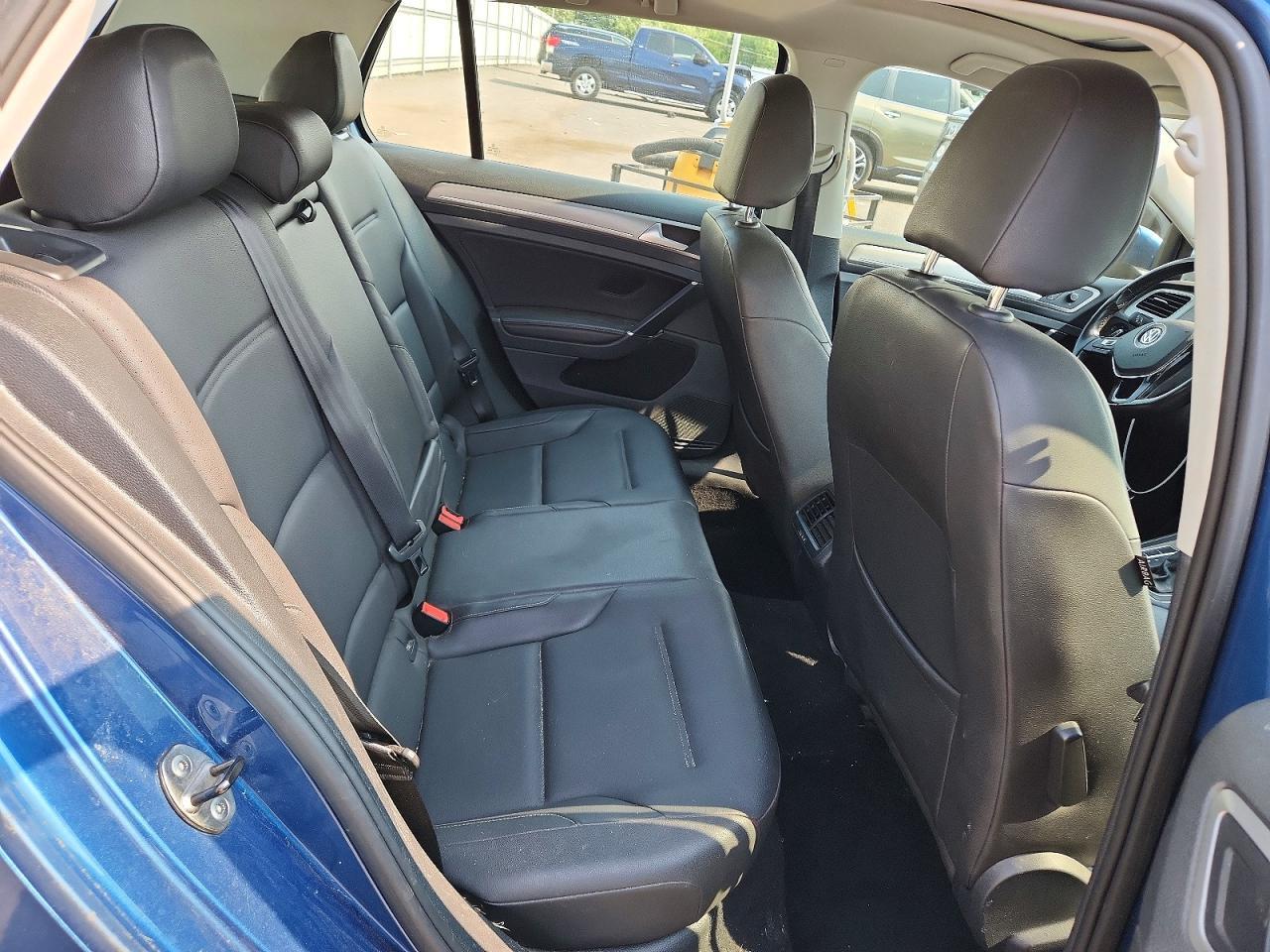 2015 Volkswagen Golf - zdjęcie 10