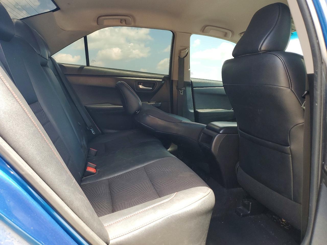 2017 Toyota Camry Se - zdjęcie 10