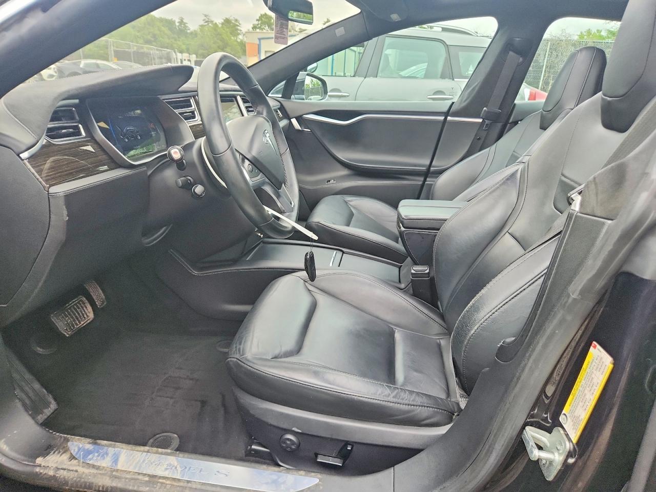 2016 Tesla Model S - zdjęcie 7