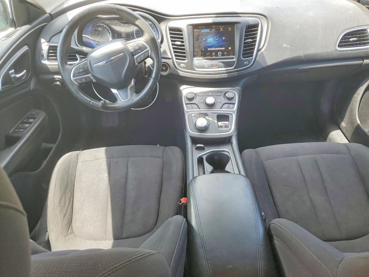 2015 Chrysler 200 Limited - zdjęcie 8