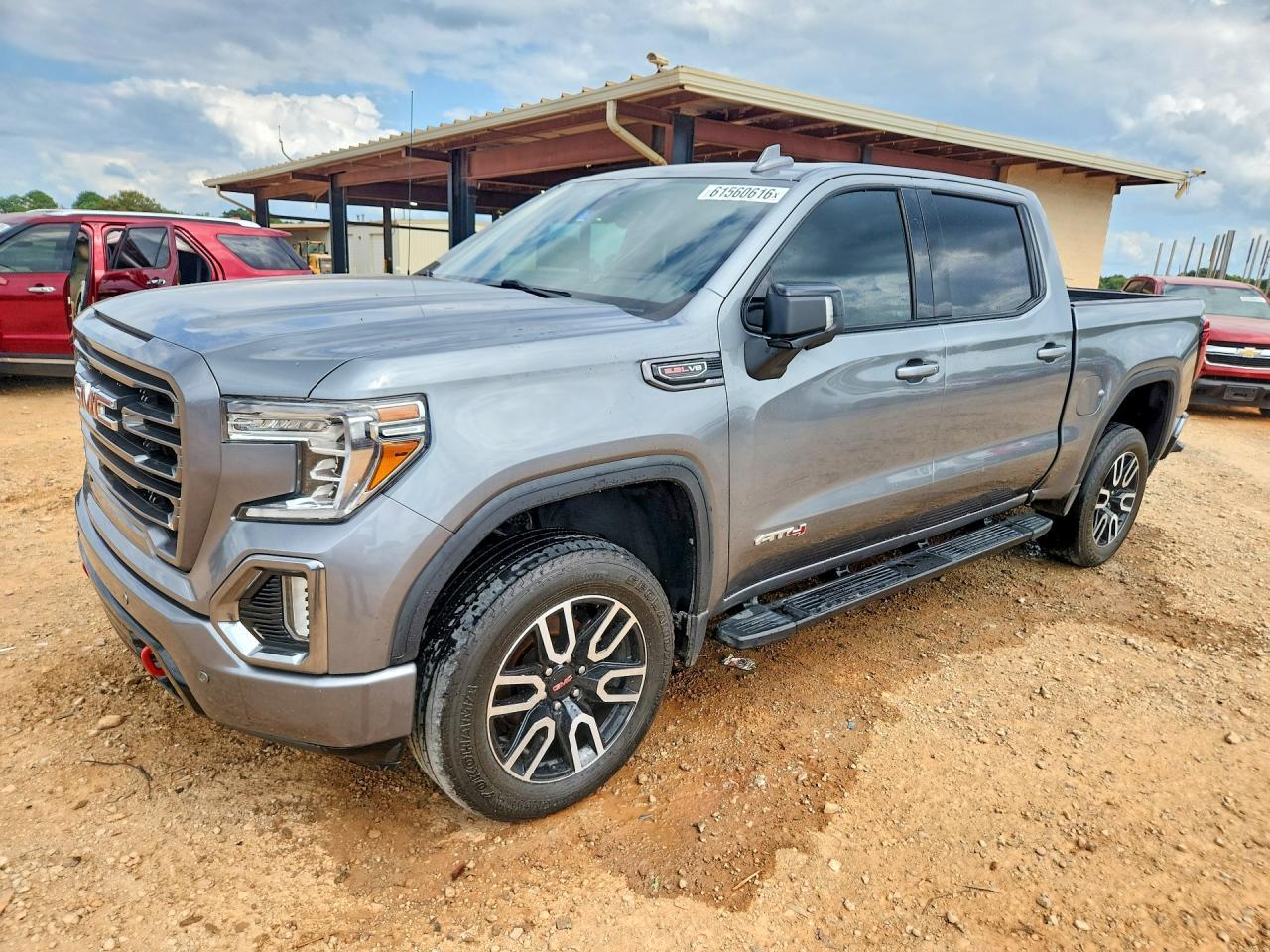 2019 GMC Sierra K1500 At4 - zdjęcie główne