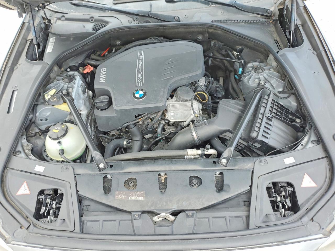 2014 BMW 528 I - zdjęcie 11