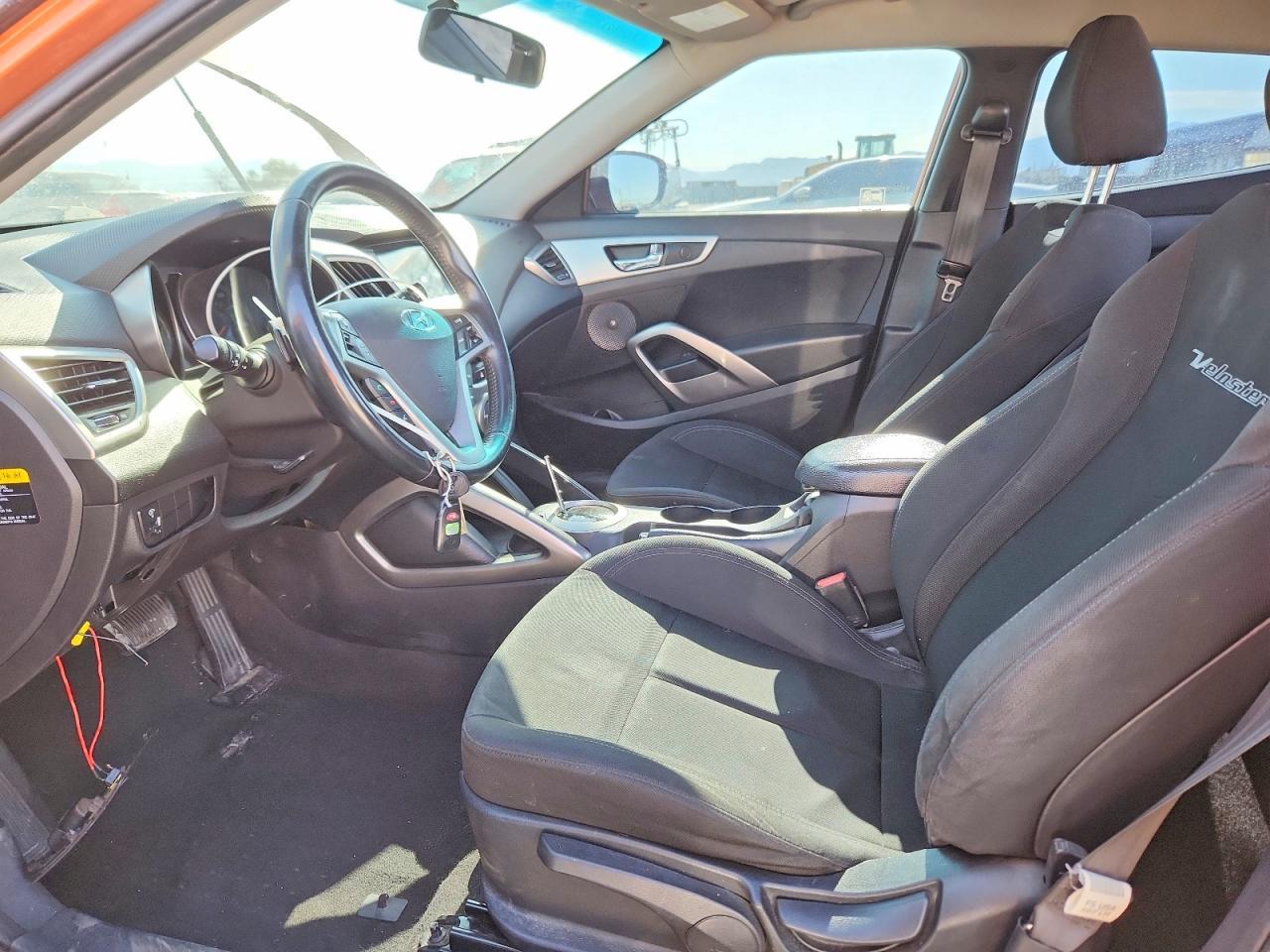 2017 Hyundai Veloster Base - zdjęcie 7
