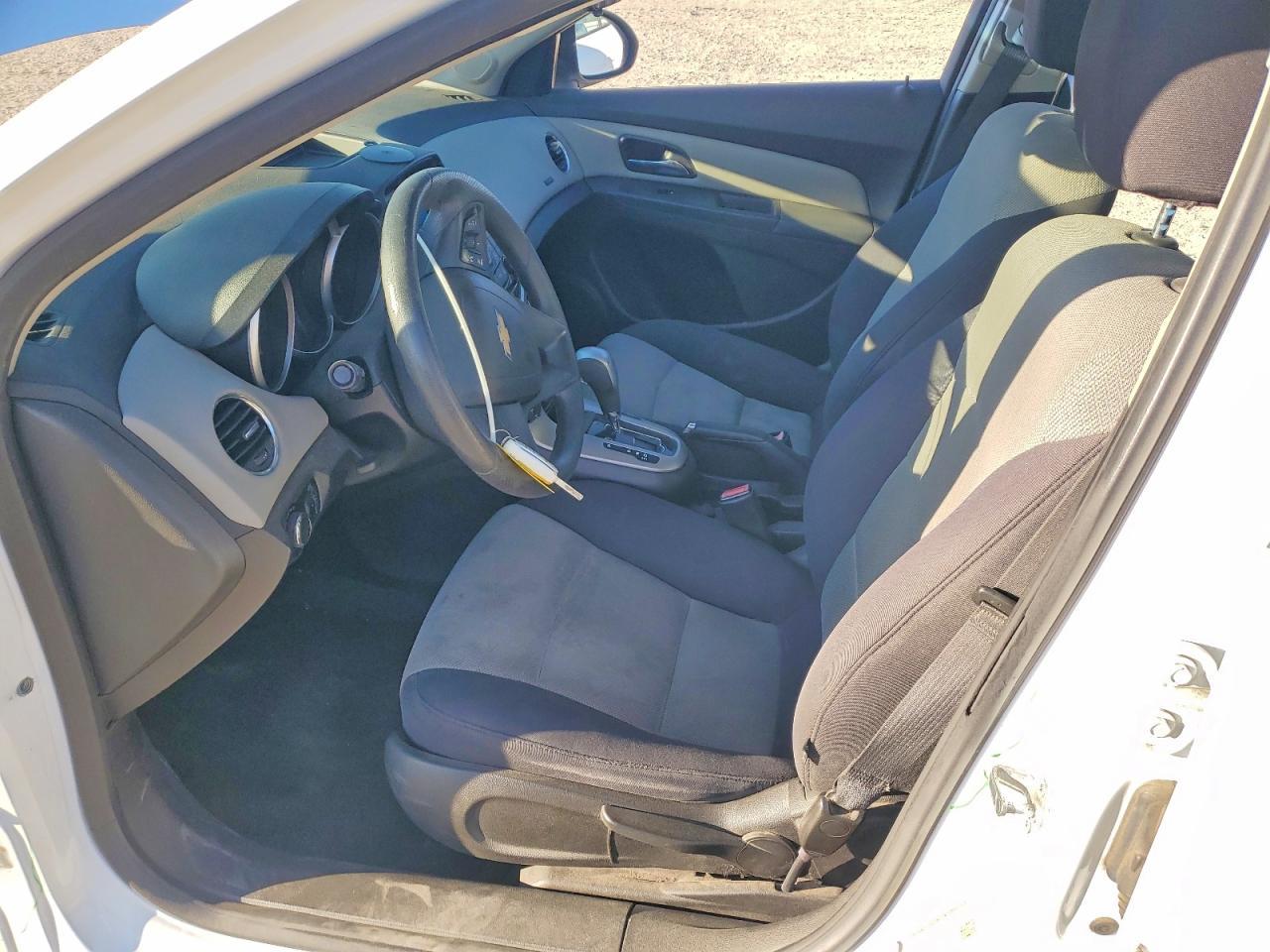 2013 Chevrolet Cruze Ls - zdjęcie 7