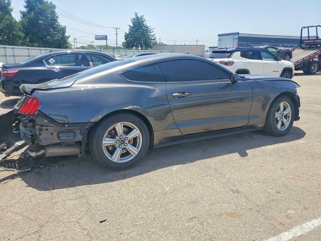 2017 Ford Mustang - zdjęcie 3