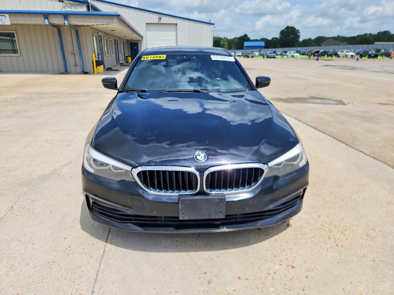 2017 BMW 530 I - zdjęcie 5