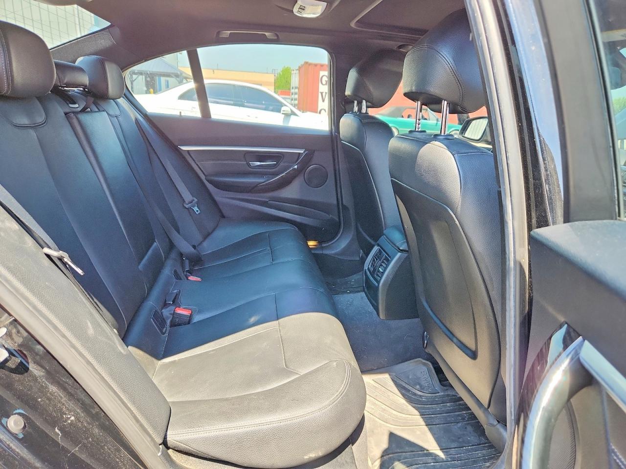2016 BMW Seria 3 328i - zdjęcie 10