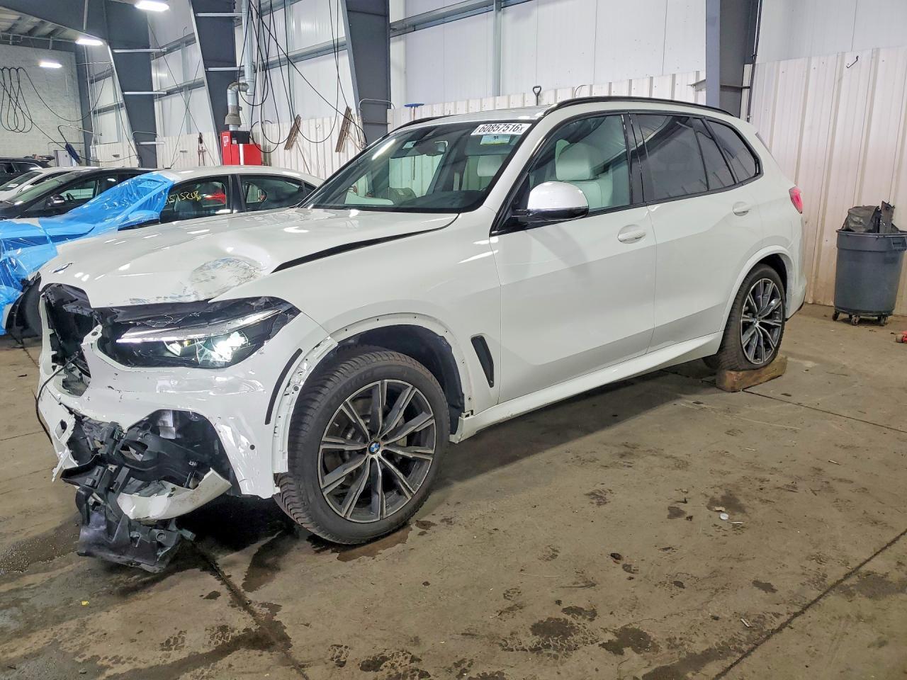 2022 BMW X5 xDrive40I - zdjęcie główne