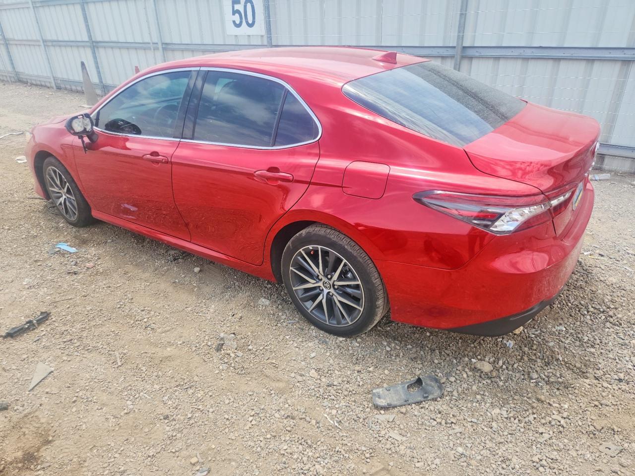 2024 Toyota Camry Xle - zdjęcie 2