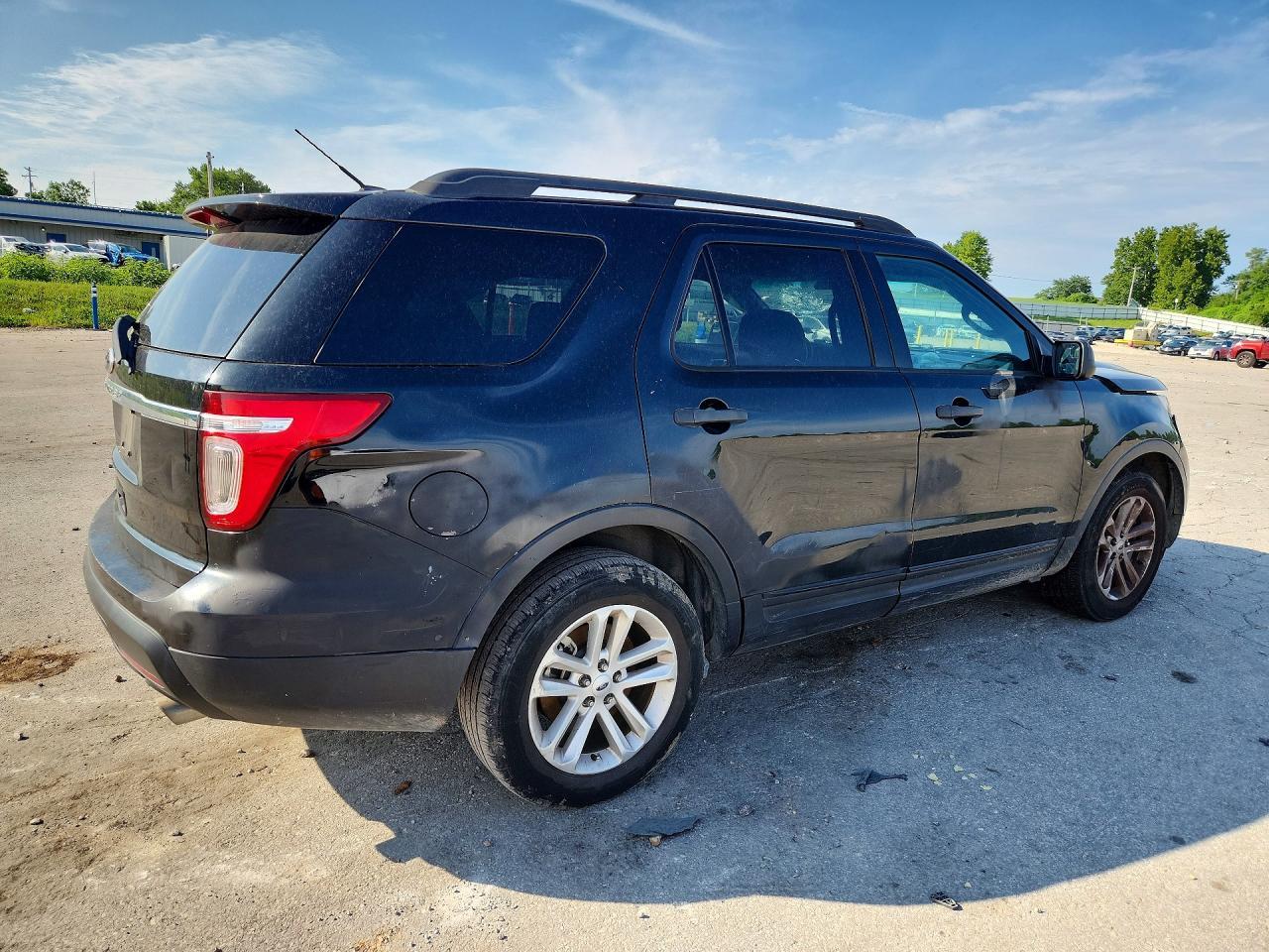 2015 Ford Explorer - zdjęcie 3