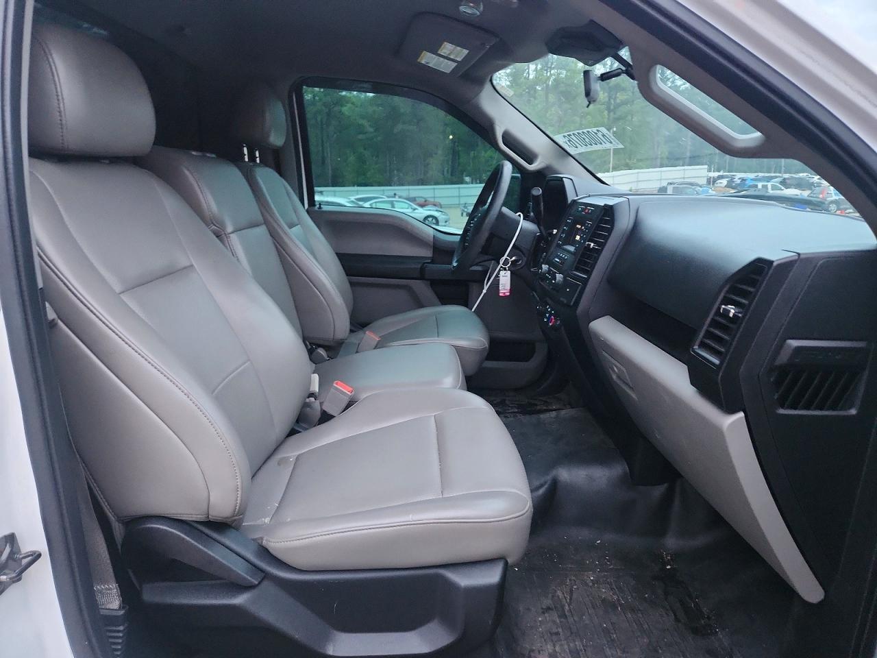 2019 Ford F150 - zdjęcie 10