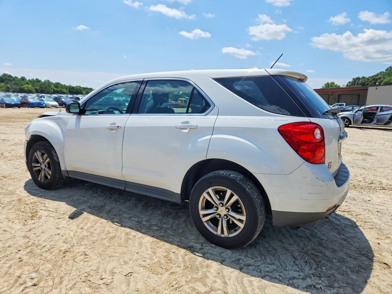 2015 Chevrolet Equinox Ls - zdjęcie 2