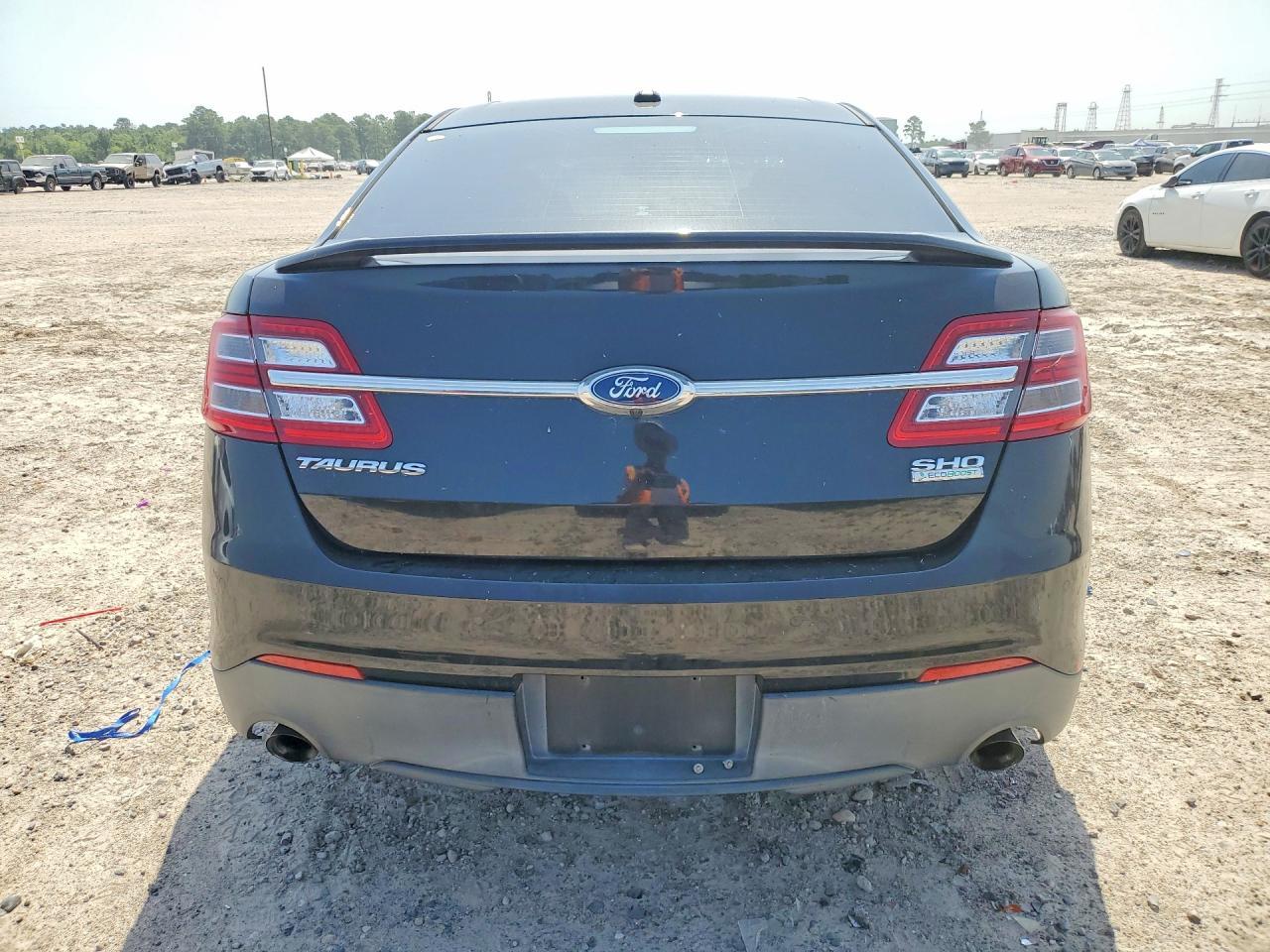 2013 Ford Taurus Sho - zdjęcie 6