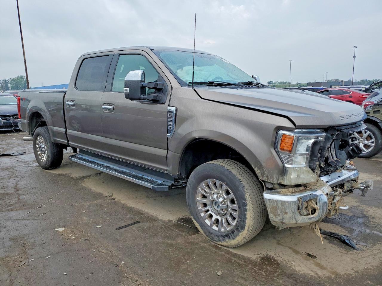 2022 Ford F250 Super Duty - zdjęcie 4