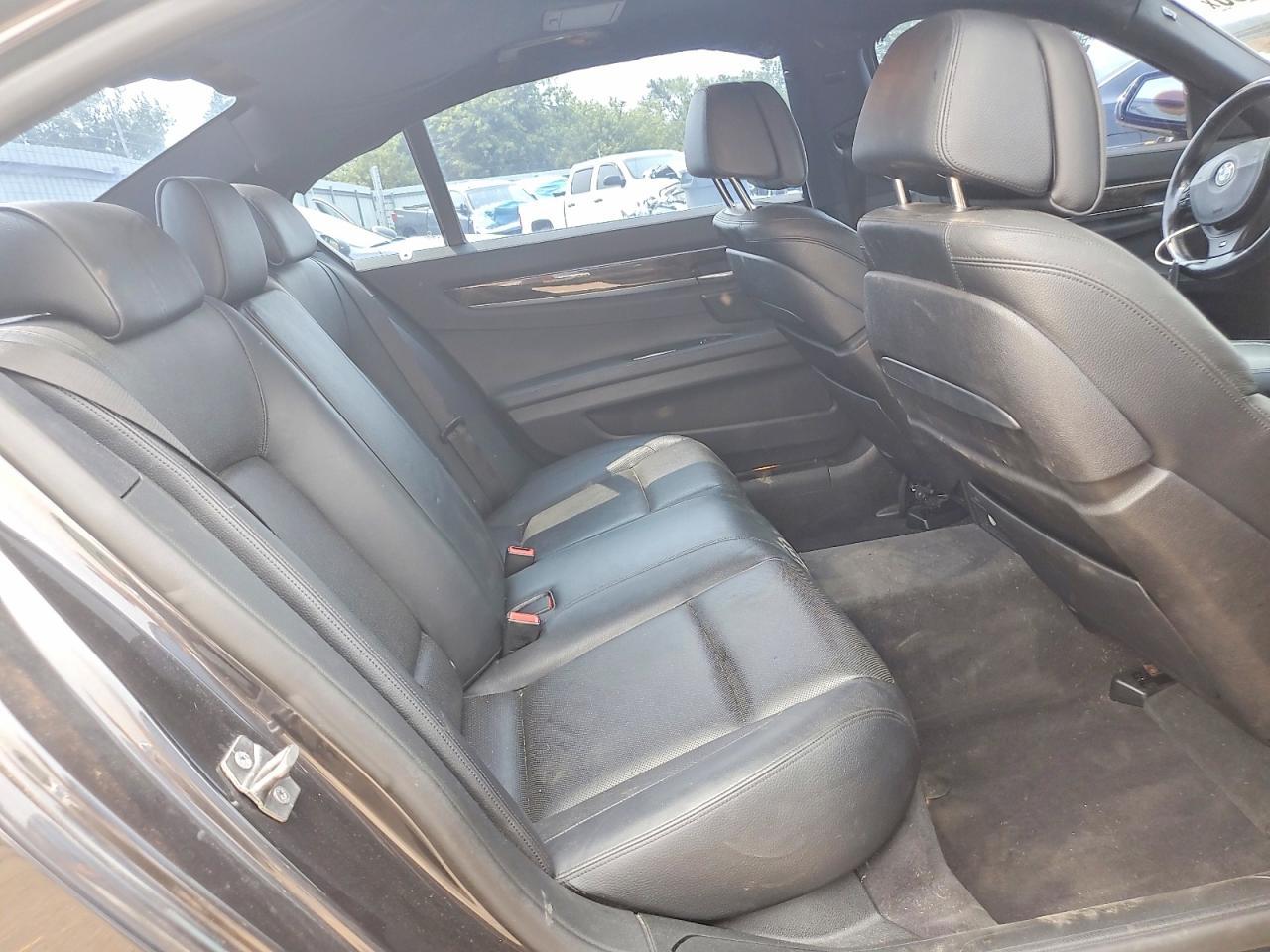 2013 BMW 740 Li - zdjęcie 10