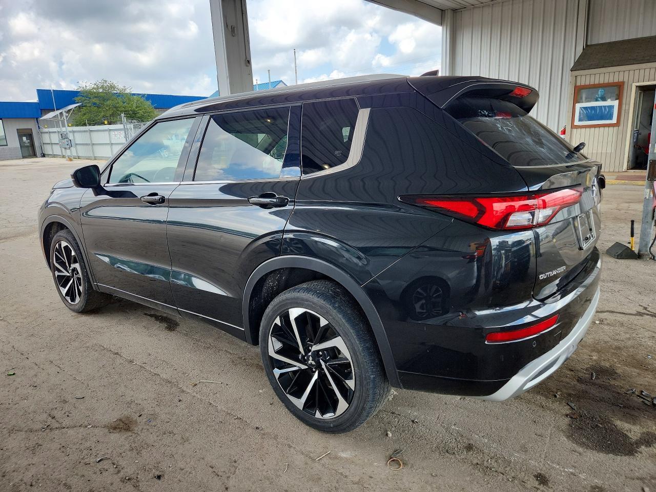2024 Mitsubishi Outlander Sel - zdjęcie 2