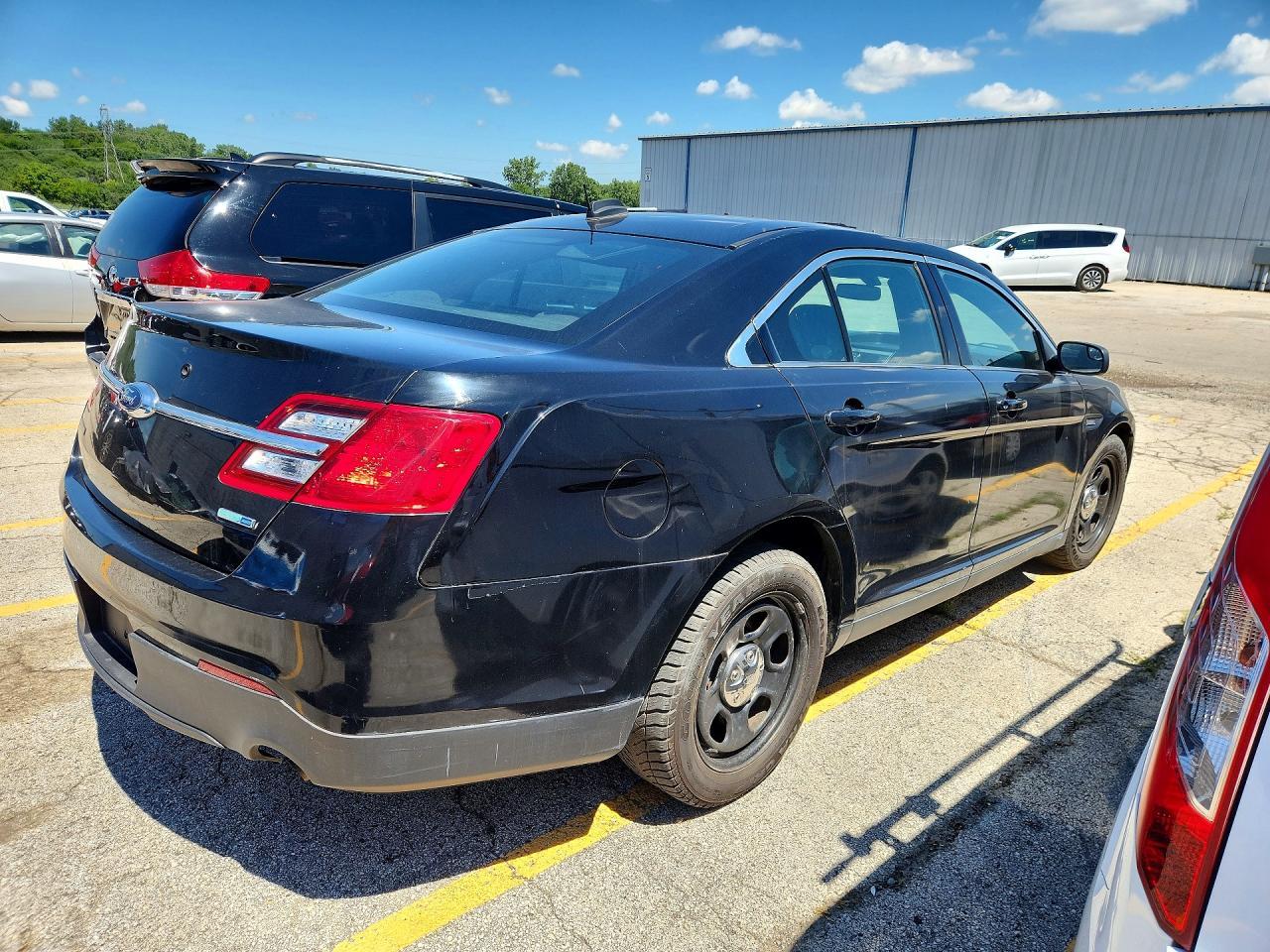 2018 Ford Taurus Police Interceptor - zdjęcie 3