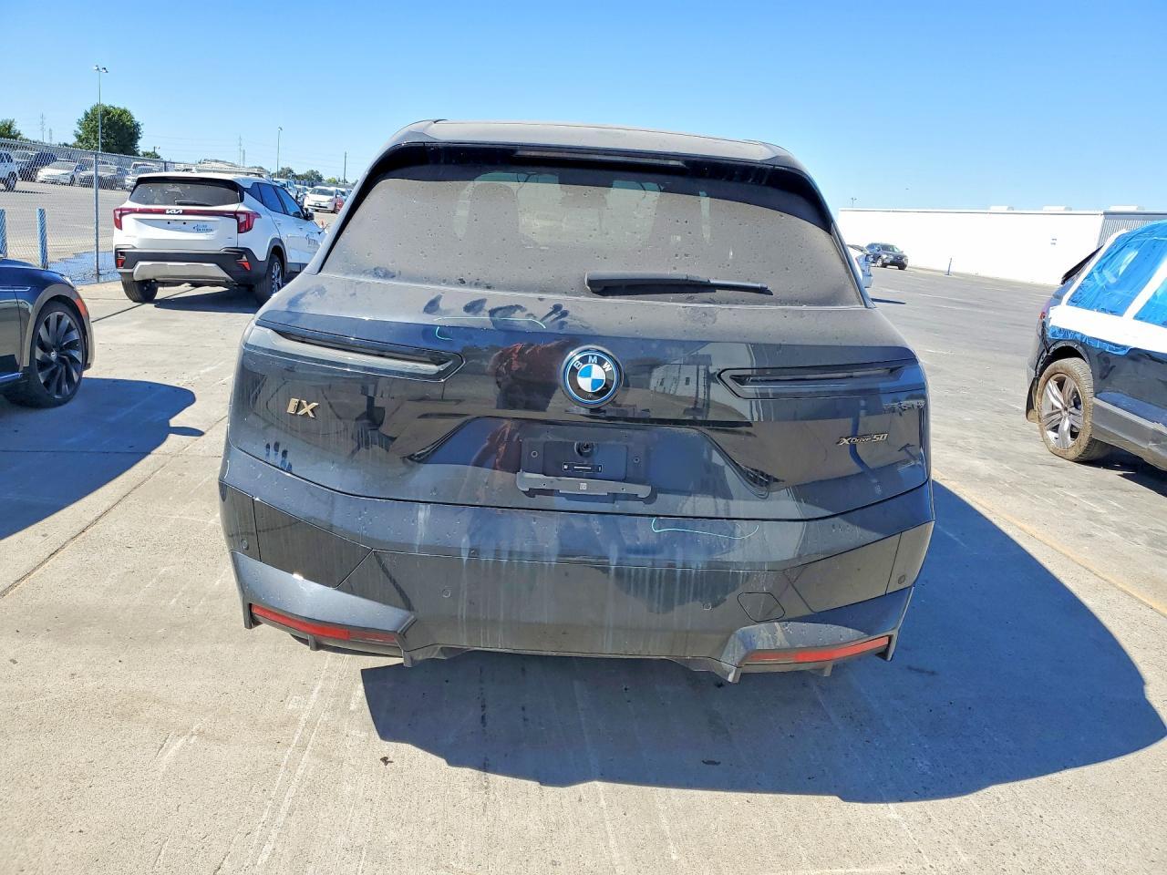 2024 BMW Ix xDrive50 - zdjęcie 6