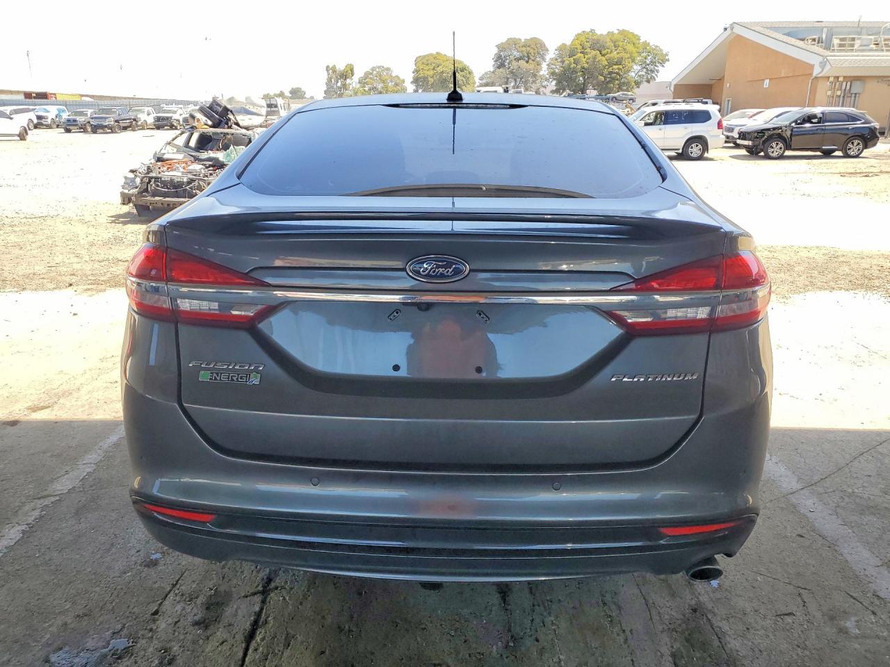 2017 Ford Fusion Titanium Phev - zdjęcie 6
