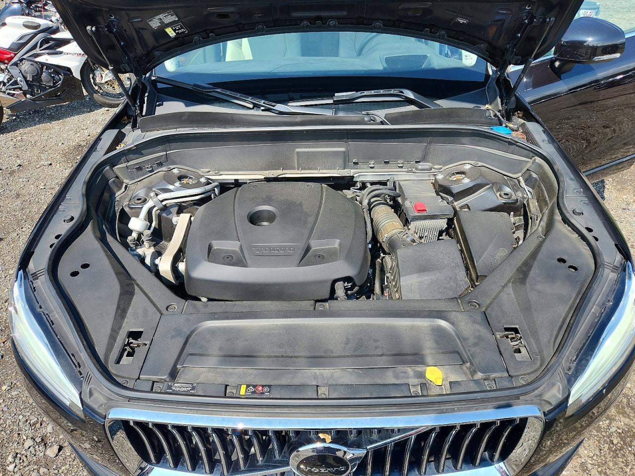 2021 Volvo Xc90 T6 Momentum - zdjęcie 11