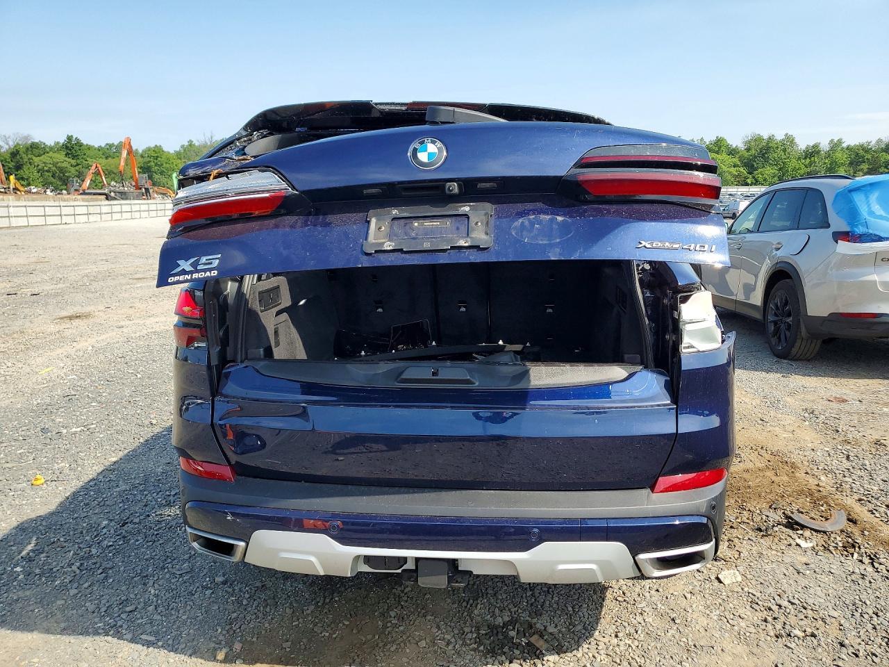 2026 BMW X5 xDrive40I - zdjęcie 6